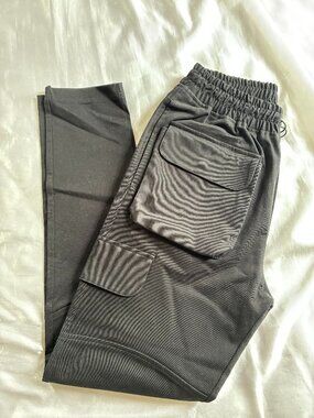 Represent Black Cargo Skinny Joggers. sz M